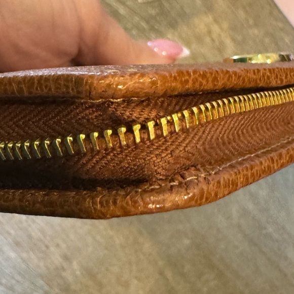 Gucci Soho Zipy Long Wallet - Picture 7 of 9